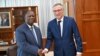 L'envoyé de Macron évoque un "remodelage" de la présence militaire française en Afrique