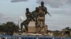 Dix soldats nigériens tués dans une "attaque terroriste" près du Burkina Faso