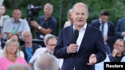 Канцлер Олаф Шольц підкреслює, що Німеччина стала другим після США найбільшим надавачем збройної допомоги Україні.