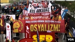 Dîmeneke 1ê Gulanê li Enqerê.