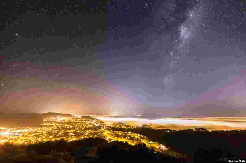 &quot;Fog Below and the Stars Above&quot; (Kabut di Bawah dan Bintang di Atas) oleh Mark Gee (www.markg.com.au). (Courtesy: twanight.org/contest) 