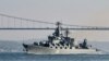 Русија соопшти дека нејзиниот главен воен брод на Црното Море е сериозно оштетен