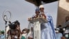 Le Premier ministre malien Choguel Kokalla Maïga, alors chef de la coalition M5-RFP, prononce un discours sur la place de l'indépendance de Bamako pendant le premier anniversaire du Mouvement du 5 juin-RFP , le le 4 juin 2021. (Photo AFP/ Michèle Cattani)