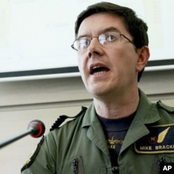 Mike Bracken, Porte-Parole de l'OTAN