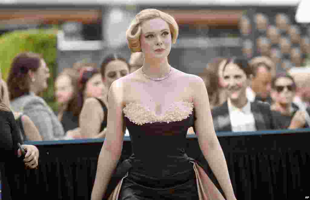 Elle Fanning arrives at the 74th Primetime Emmy Awards at the Microsoft Theater in Los Angeles, Sept. 12, 2022.