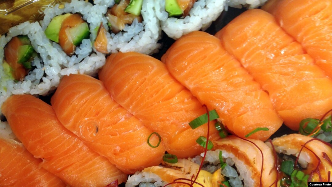 Salmon sushi. (Photo by Diaa Bekheet)
