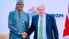 Shugaba Buhari, hagu, Firaministan Birtaniya, Boris Johnson a taron CHOGM (Hoto: Facebook/Fadar shugaban kasa)