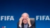 Blatter se dit "suspendu, mais pas muet" 