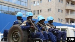 Walinda amani wa Umoja wa Mataifa wakishika doria kwenye mji mkuu wa Jamhuri ya Afrika ya Kati wa Bangui,katika picha ya awali.
