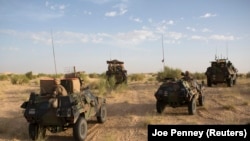 Des soldats français près de Tombouctou, au Mali, le 6 novembre 2014.