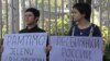 Protest aktivista ispred zgrade Ambasade Rusije 