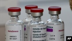 2021年2月5日阿斯利康公司生产的疫苗准备在英国伦敦东部的慈善机构Wellcome Centre使用。