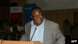 L'opposant tanzanien Tundu Lissu donne un discours lors d'un rassemblement à Arusha,Tanzanie, le 17 mars 2017.