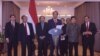 Presiden Jokowi memberikan keterangan pers di bandara Halim Perdanakusuma, Jakarta, Sabtu, 23 April 2016. (Foto: Biro Pers Kepresidenan)