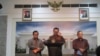 Menteri ESDM Sudirman Said di kantor Presiden, Jakarta, Rabu, 23 Desember 2015, mengumumkan penurunan harga BBM yang mulai berlaku pada 5 Januari 2016. (VOA/Andylala)