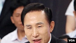 Presiden Lee Myung-bak mengatakan, Korea Selatan akan bertindak bijaksana dalam menangani insiden tenggelamnya kapal perang Cheonan.