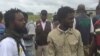 Des ex-ninjas en attente de désarmement (VOA/Arsène Séverin)