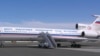 Un avion de reconnaissance Tupolev Tu-154 Open Skies de la Fédération de Russie sur la piste de la base aérienne d'Elmendorf à Anchorage, en Alaska, le jeudi 10 juin 2004, avant son départ pour deux survols du centre de l'Alaska. (Photo AP / Mark Farmer)