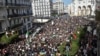 Très forte mobilisation lors du premier anniversaire des manifestations populaires dans la capitale algérienne, le 21 février 2020. (RYAD KRAMDI / AFP)