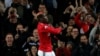 Paul Pogba célèbre son but en croisant les bras pour protester contre l'esclavage en Libye, Angleterre, le 18 novembre 2017.