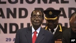 Le président du Zimbabwe Robert Mugabe à Harare, le 29 avril 2015.