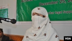 شینواری یکی از فعالان حقوق زن در ننگرهار نیز بود