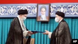 مراسم امسال به خاطر کرونا به صورت محدود برگزار شد 