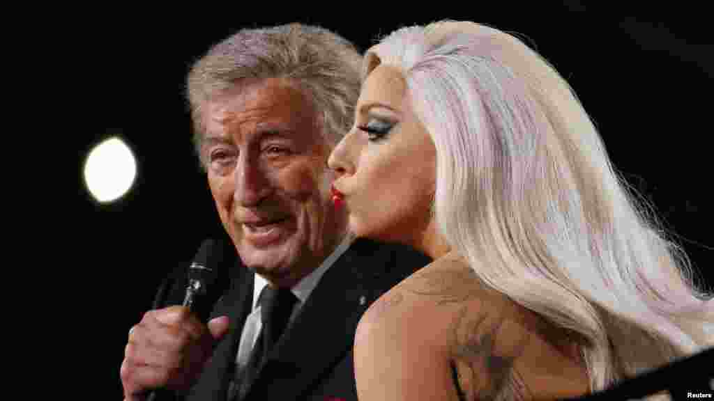 Lady Gaga and Tony Bennett, who won a Grammy for best traditional pop vocal album for &quot;Cheek to Cheek,&quot; perform the song at the 57th annual Grammy Awards in Los Angeles, California, Feb. 8, 2015.