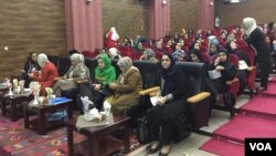 زنان ولایات حوزۀ غرب از عدم توجه حکومت به آن قشر جامعۀ شکایت داشته می گویند که تمام پست های زنان، سمبولیک بوده است.