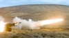 트럭 기반 로켓발사대인 미국 록히드 마틴사의 고속기동포병로켓시스템(HIMARS).