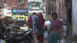 India's Tourism Industry Thrives on Largest Slum