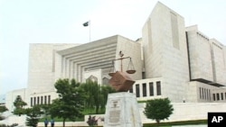 سیاسی و قانونی حلقے وزیر اعظم کے قوم سے خطاب کے منتظر