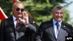 „კოკოითი ცდილობს რუსეთს ევაჭროს“