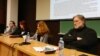 Učesnici tribine o levici i demokratiji, u sklopu tribina "Nije filozofski ćutati", na Filozofskom fakultetu u Beogradu.