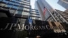 Logo JPMorgan Chase & Co di kantor pusatnya di New York. (Foto: Dok)