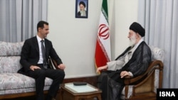 دیدار بشار اسد رئیس جمهوری سوریه با آیت الله خامنه ای رهبر جمهوری اسلامی ایران در تهران - مهر ۱۳۸۹ 
