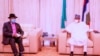 Buhari a dama da gwamnan Anambra Willie Obiano a hagu (Facebook/Fadar shugaban kasa)