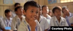 កុមារ​កម្ពុជា​ដែល​កំពុង​ទទួល​បាន​ការ​អប់រំ និង​ការ​ថែទាំ​ដោយ​អង្គការ​ដើម្បី​ស្នាម​ញញឹម​នៃ​កុមារ (PSE)។ (រូបថតដោយ PSE)