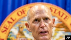 Guverner Floride Rik Skot