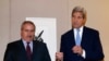 Menlu John Kerry, kanan, bersama Menlu Yordania Nasser selama pertemuan bilateral mengenai Suriah di Jenewa, Swiss.