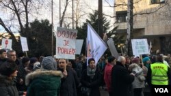 Protesti pred Parlamentom Federacije BiH, 24. januar 2018. godine.