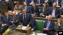 David Cameron, Chambre des communes, lors d'un débat sur les frappes aériennes contre les extrémistes du groupe Etat islamique en Syrie, Londres, le 2 décembre 2015.(Parliamentary Recording Unit via AP Video)