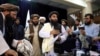 طالبان کے ترجمان ذبیح اللہ مجاہد گزشتہ ہفتے پہلی بار منظرِ عام پر آئے تھے۔ (فائل فوٹو)