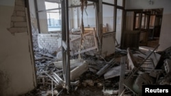 Приміщення реанімації новонароджених зруйноване під час бомбувань Росією в Новорічну ніс, Херсон, 1 січня 2023 року. REUTERS/Oleksandr Ratushniak