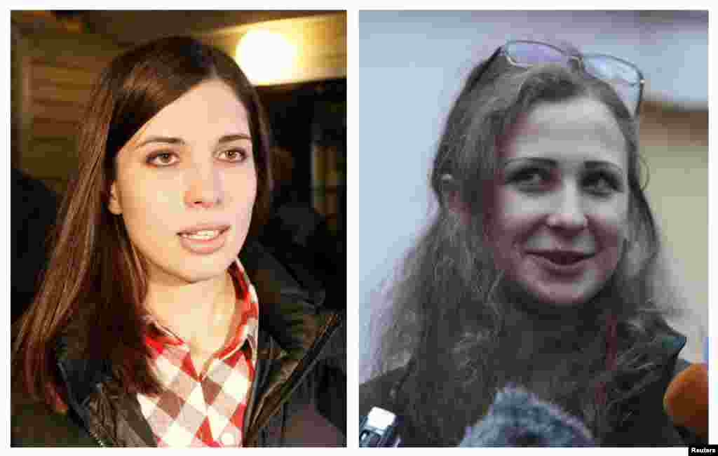 Anggota Pussy Riot Nadezhda Tolokonnikova (kiri) dan Maria Alyokhina (kanan) berbicara dengan wartawan setelah dibebaskan dari penjara (23/12). (Reuters/Ilya Naymushin dan Sergei Karpukhin)