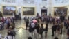 Thousands Pay Last Respects to McCain at US Capitol